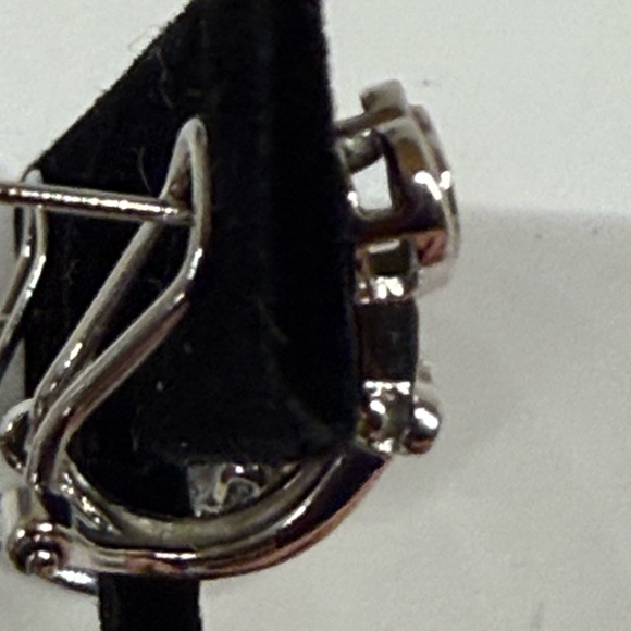 14k white gold and diamond earrings - Picture 9 of 10